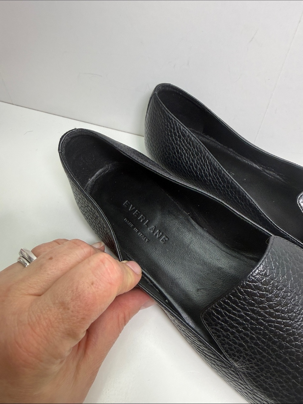 Classic Black Leather Pointed-Toe Flats size 10 - Picture 7 of 11